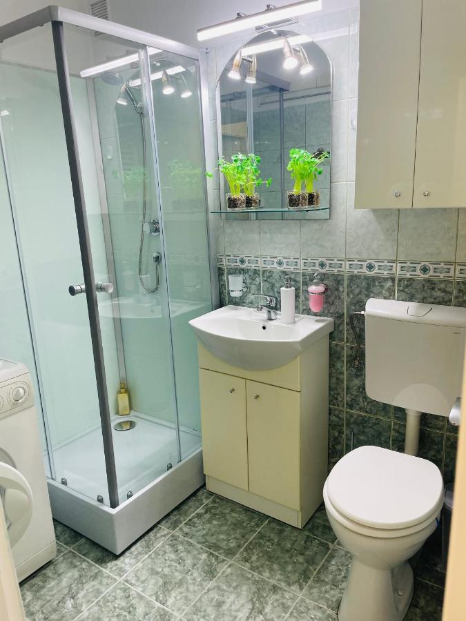 S&s Studio At Ground Floor Town !!! Parcare La Locatie !! Appartement *