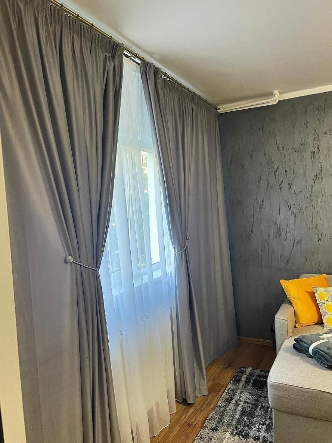 Appartement S&s Studio At Ground Floor Town !!! Parcare La Locatie !! *